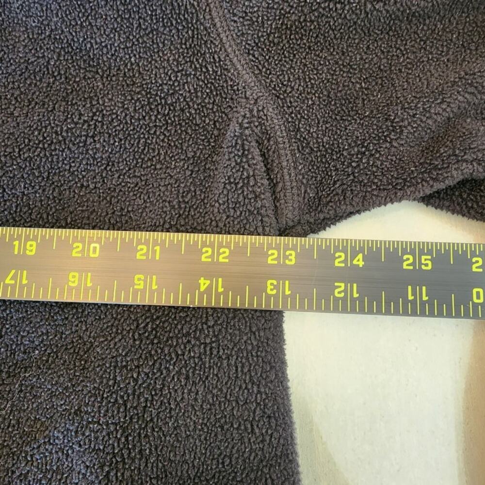 C & B Sport Women's Christmas Holiday Fleece Buttons SZ Large - Picture 8 of 9